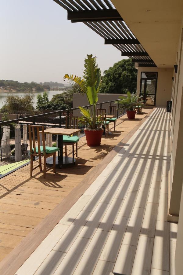 Hotel Au Bord De L'Eau Bamako Esterno foto