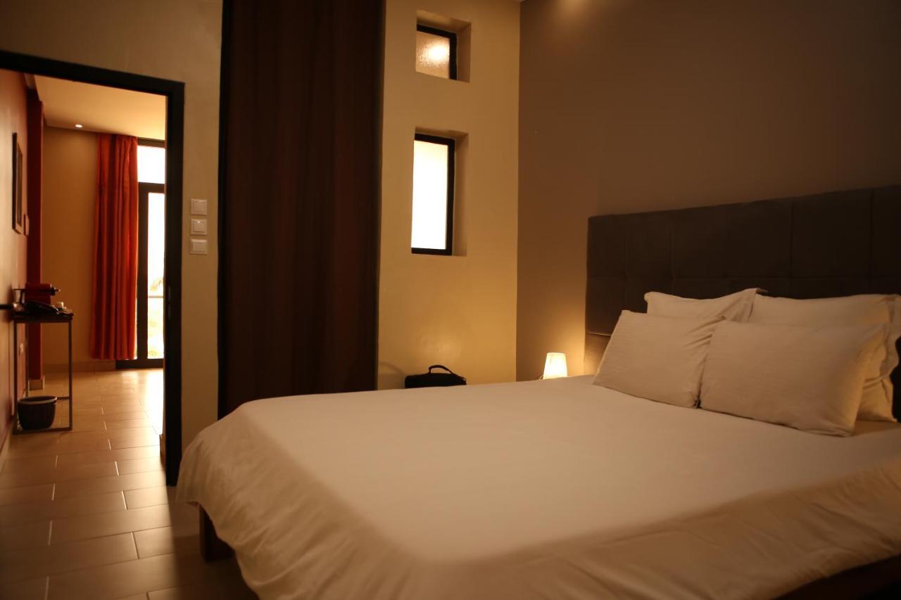 Hotel Au Bord De L'Eau Bamako Esterno foto