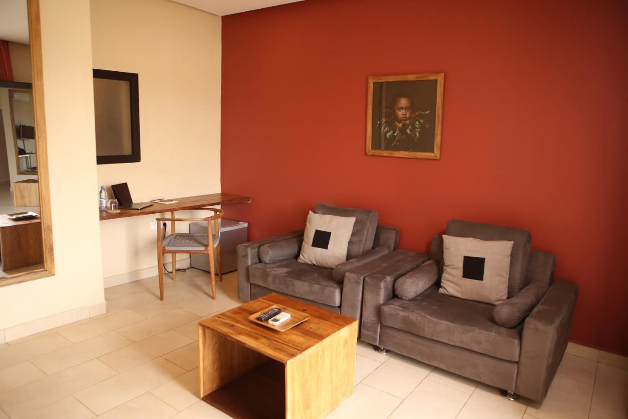 Hotel Au Bord De L'Eau Bamako Esterno foto
