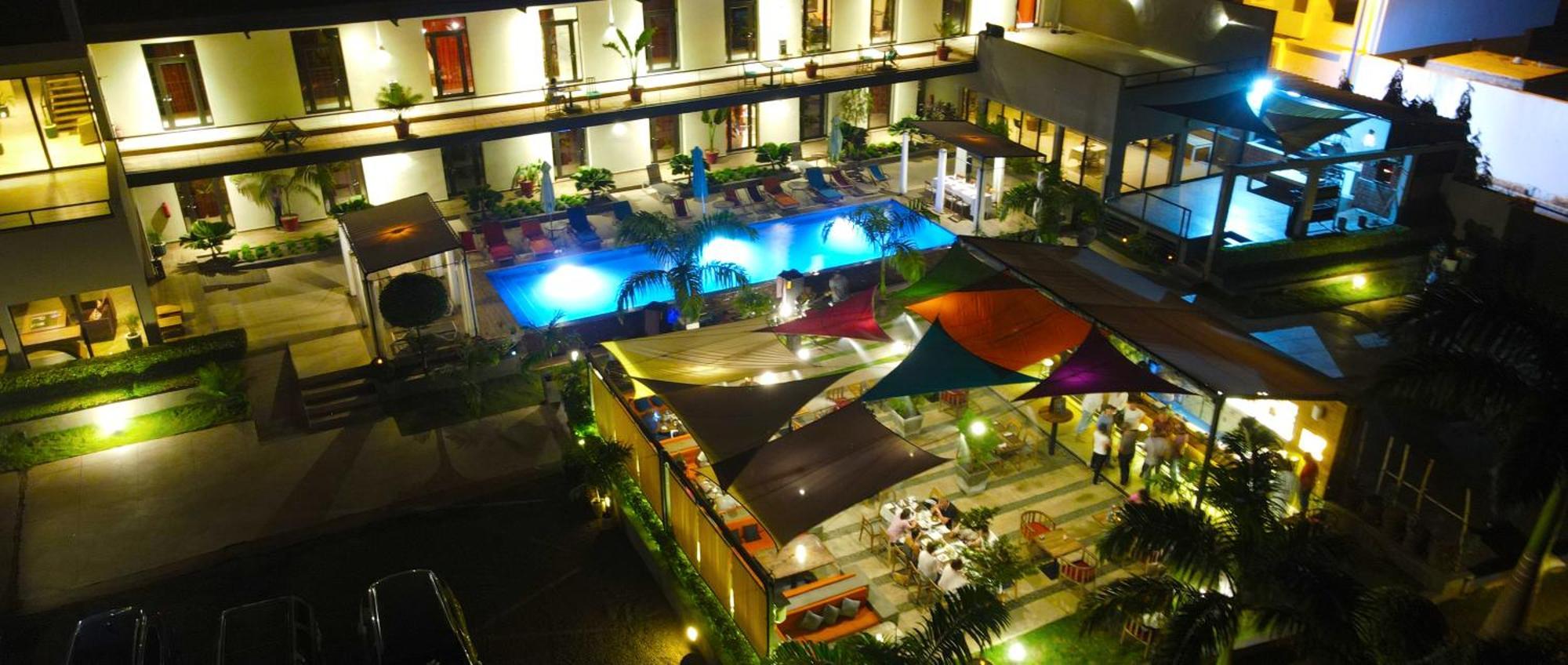 Hotel Au Bord De L'Eau Bamako Esterno foto