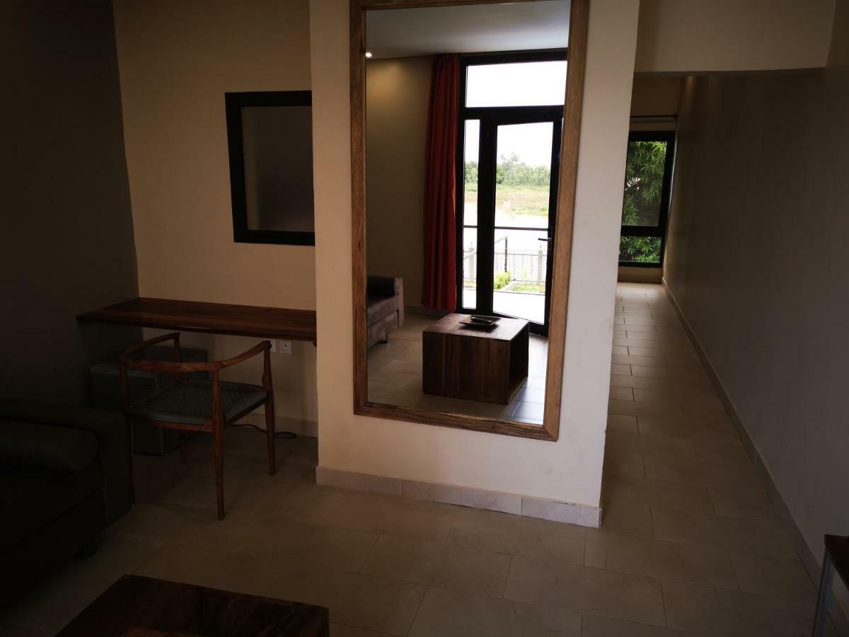 Hotel Au Bord De L'Eau Bamako Esterno foto